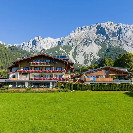 Landhaus Ramsau 호텔 4*